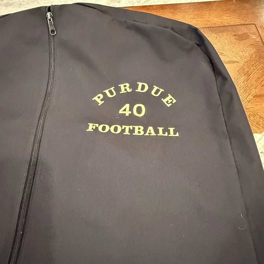 Purdue‎ University Garment Bag 26